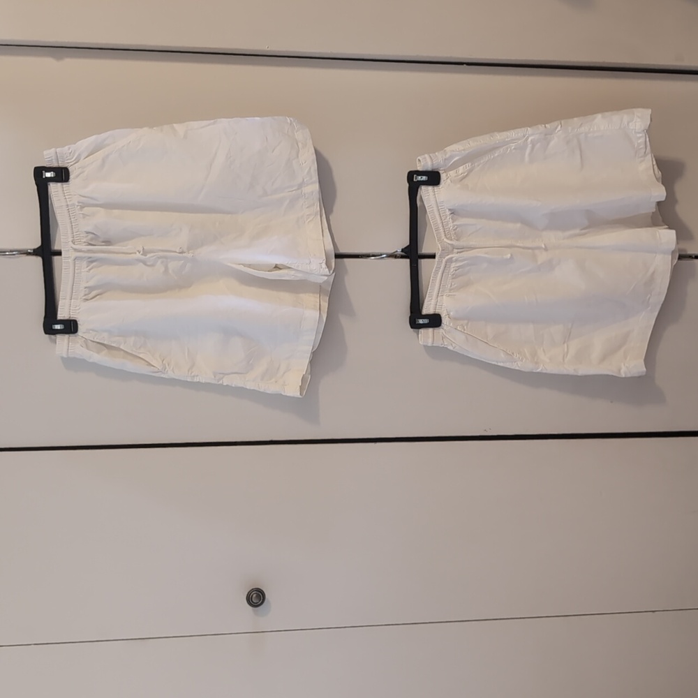 Erika and Co  set of 2 white cotton shorts with elastic waist and tie size L